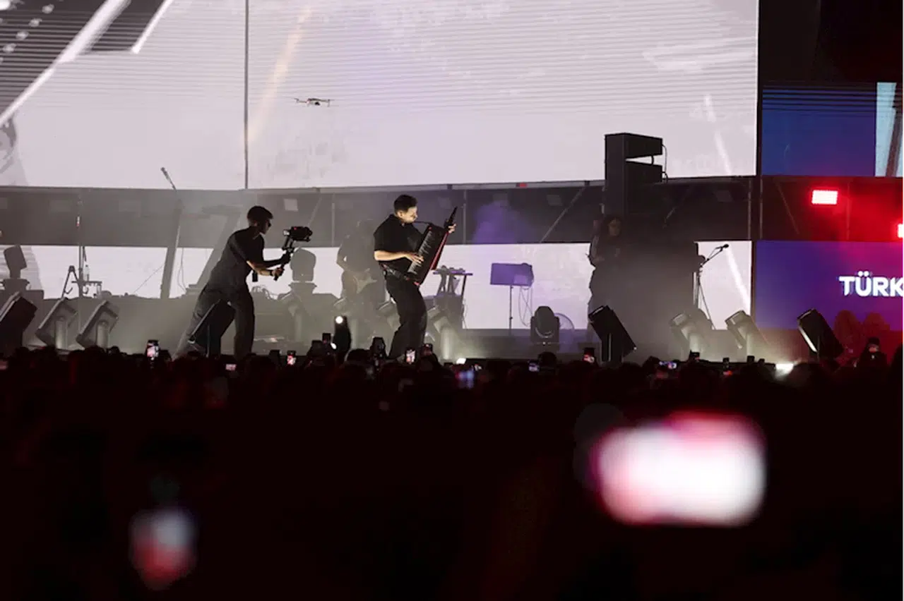 Müzik grubu Madrigal "Trabzon Kültür Yolu Festivali"nde konser verdi