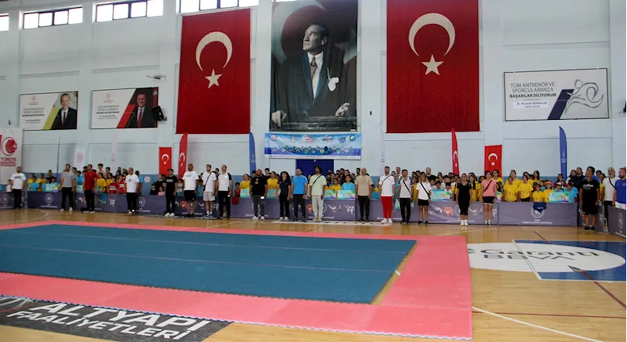 Sinop'ta Yaz Spor Okulları'nın açılışı yapıldı 