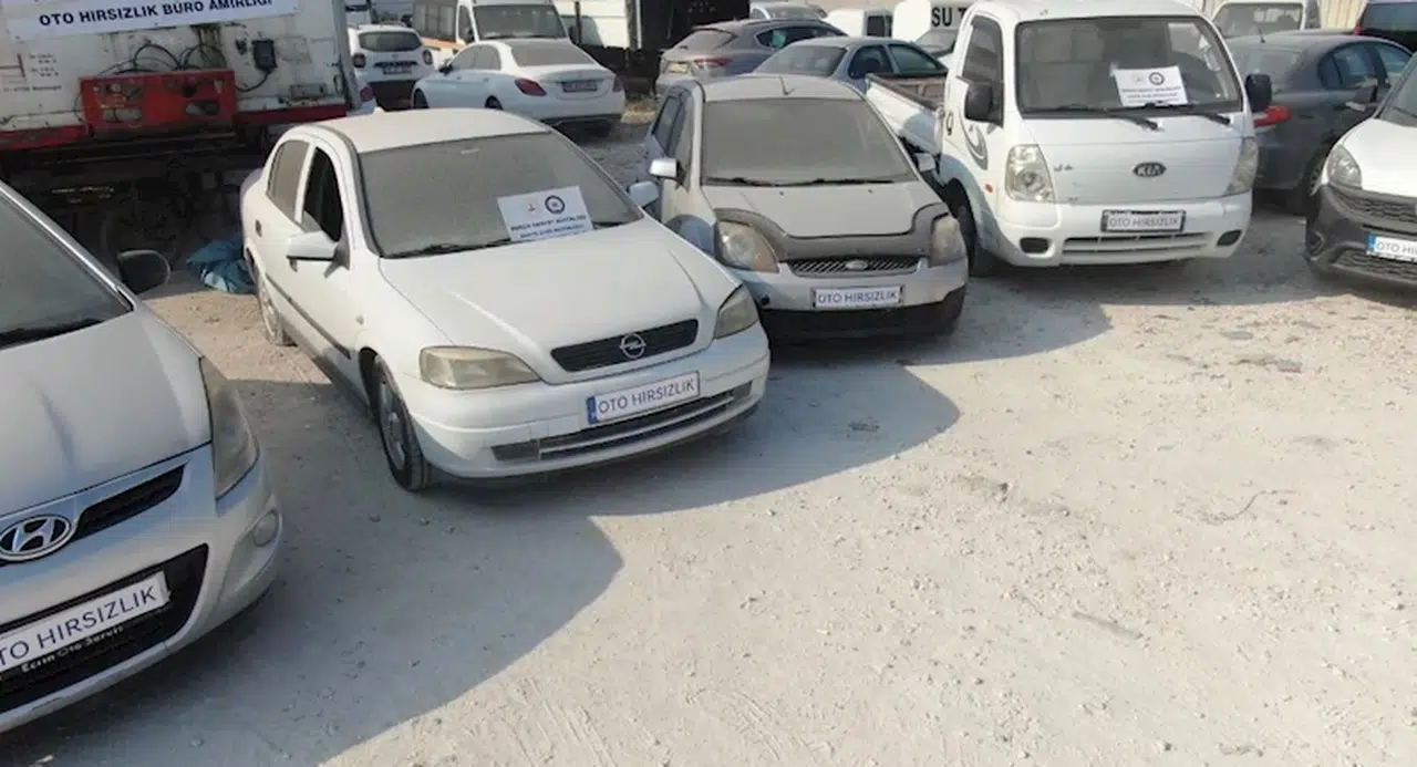 MERSİN'de change araç şebekesine operasyon: 12 gözaltı (VİDEO EKLENDİ) 