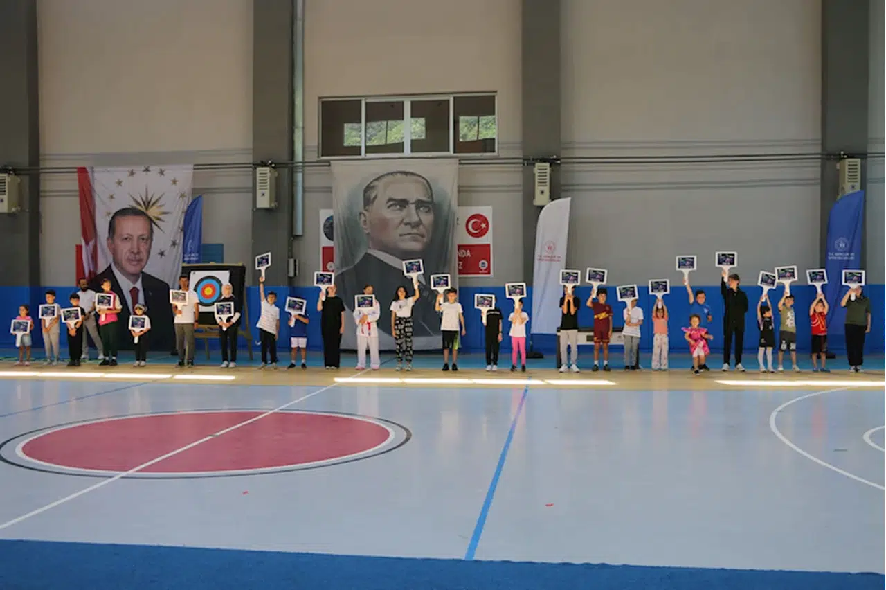 Of'ta yaz spor okulları törenle açıldı