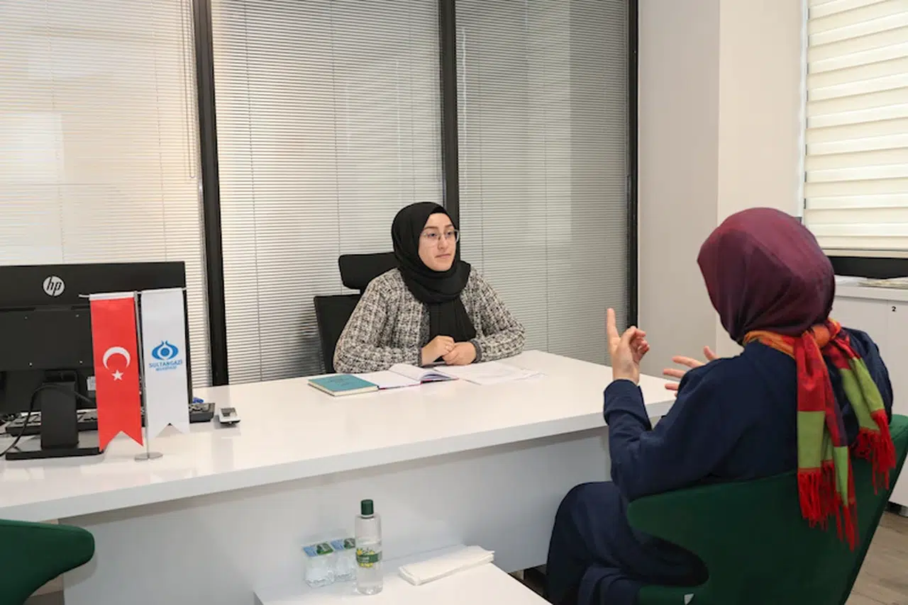 Sultangazi Belediyesi'nden kadın ve çocuklara ücretsiz danışmanlık hizmeti