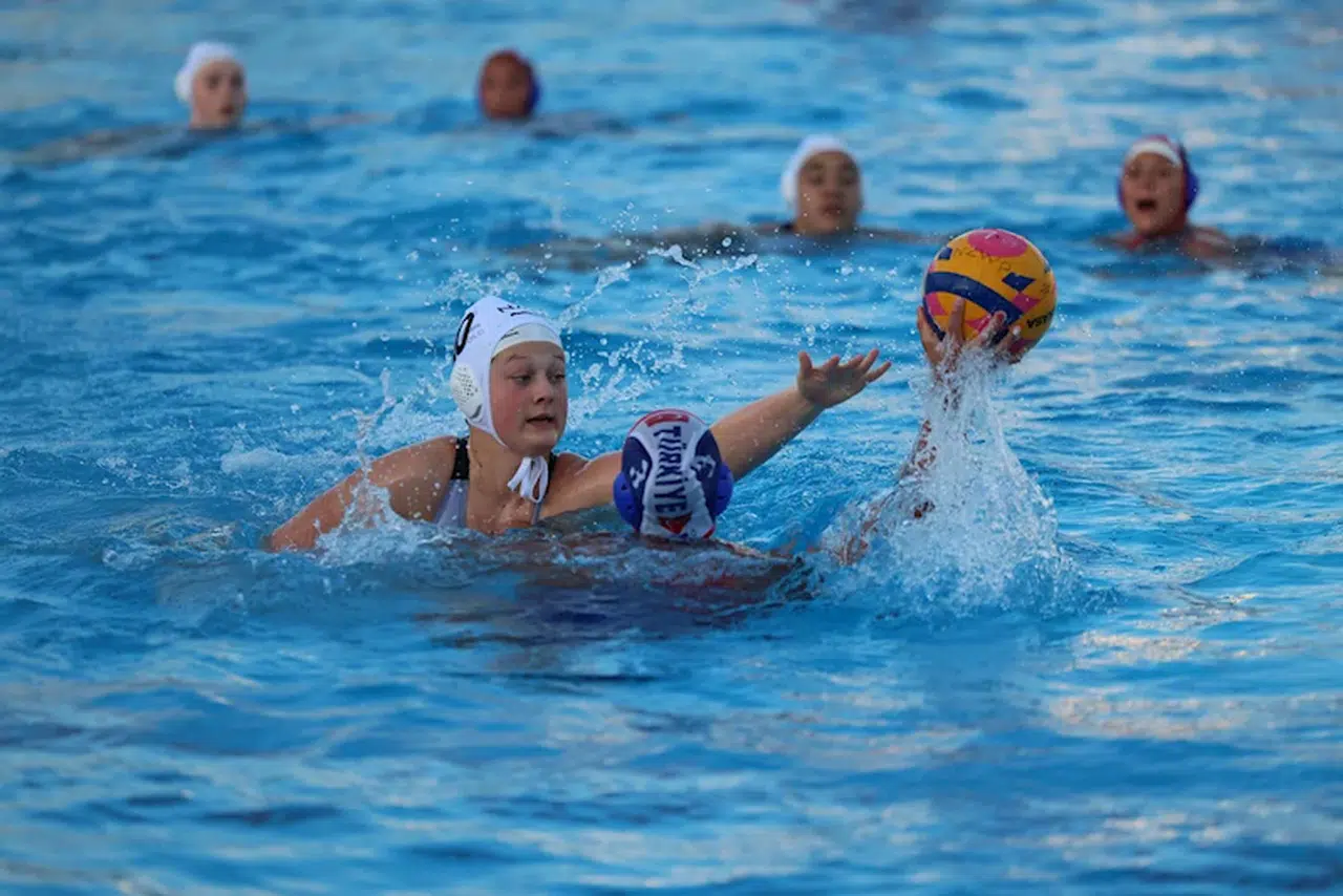 Manisa'da U16 Kadınlar Dünya Sutopu Şampiyonası heyecanı başlıyor