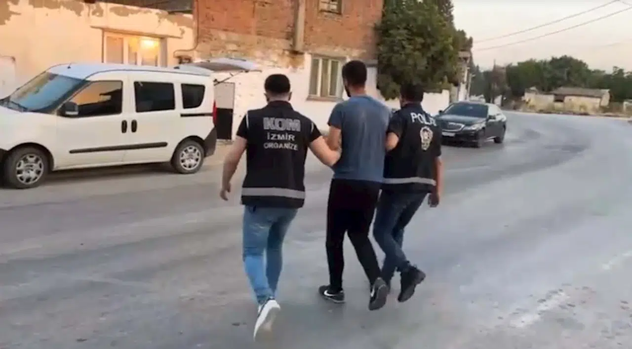 İzmir'de oto galerici görünümlü tefeciliğe 14 gözaltı