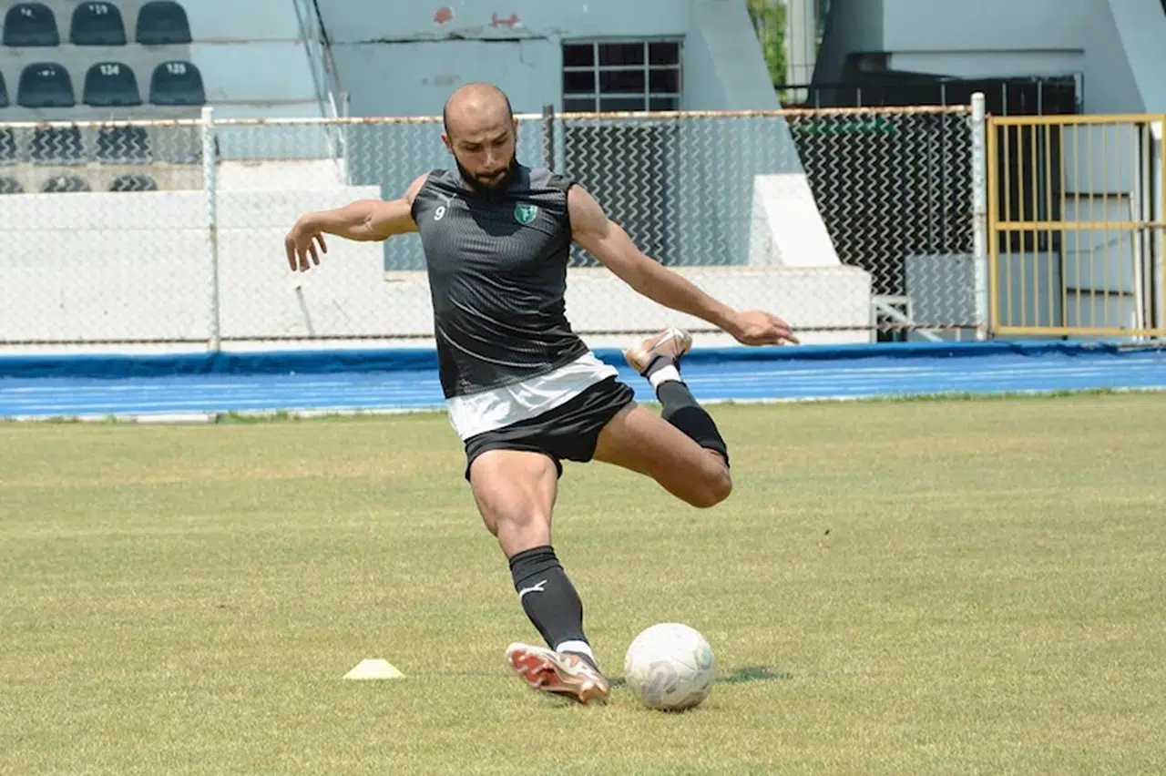 Karşıyaka'da kral tamam, Metin yuvaya döndü