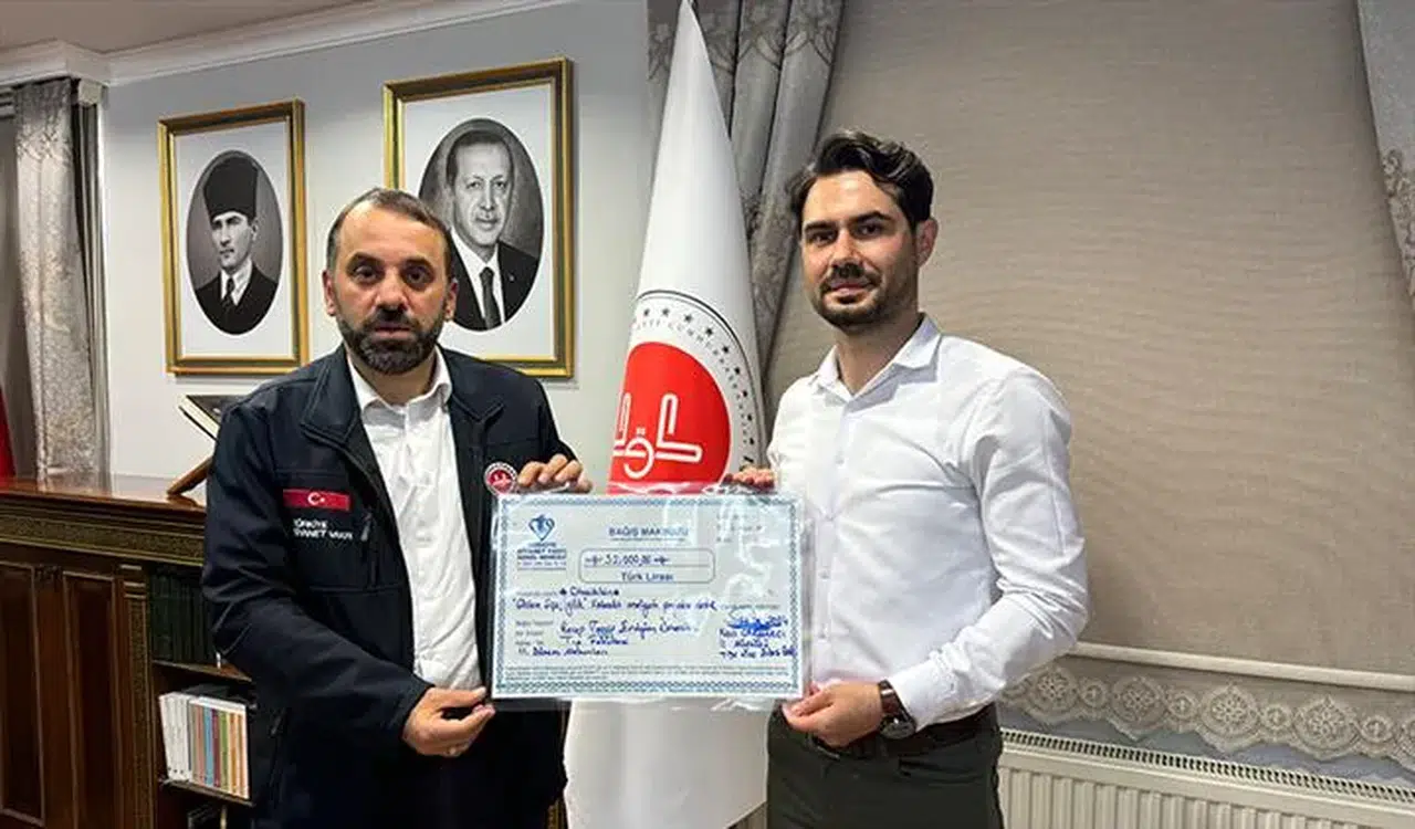 Rize'de Tıp Fakültesi Mezunları "Gözlere Şifa" Projesine Destek Veriyor