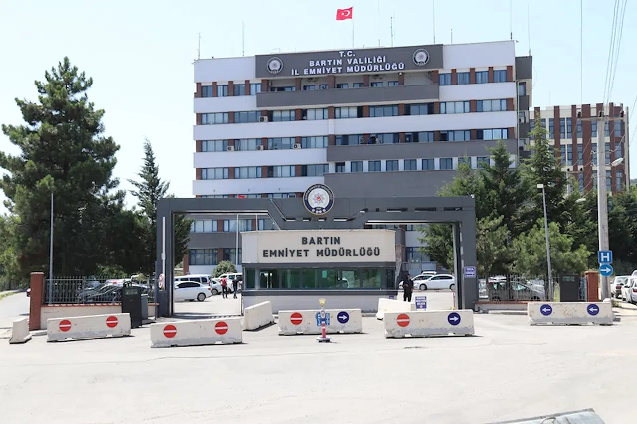 Belediye depolarından malzeme satışı iddiasıyla 4'ü belediye personeli 6 kişiye soruşturma