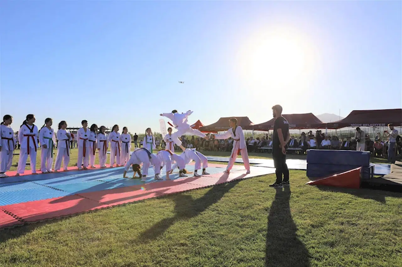 Niğde'de yaz spor okulu başladı