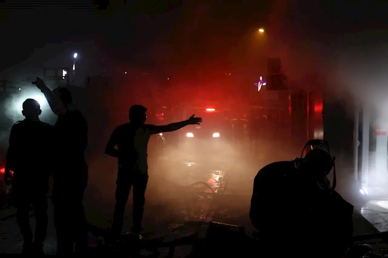 Tokat'ta, apartmanın alt katındaki elektrikçide çıkan yangın korkuttu