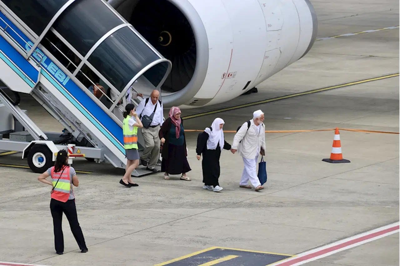 Trabzon'dan hacca giden 300 kişilik kafile yurda döndü