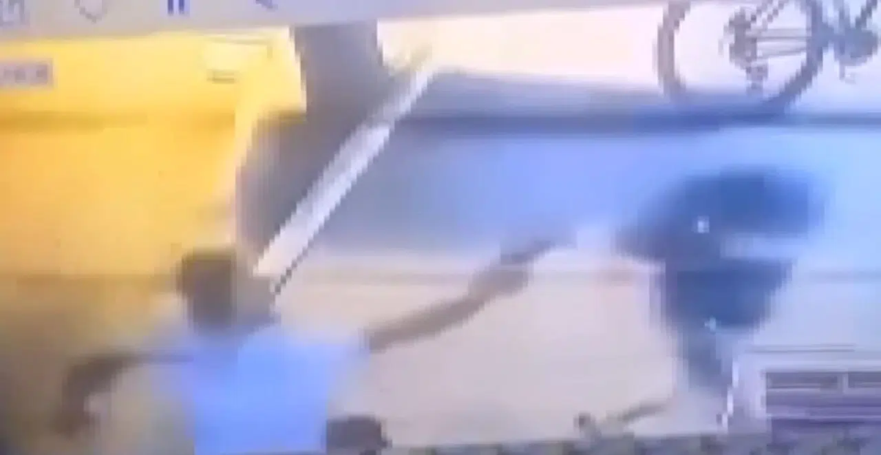 İstanbul- Tuzla'da iş yerine silahlı saldırı kamerada 