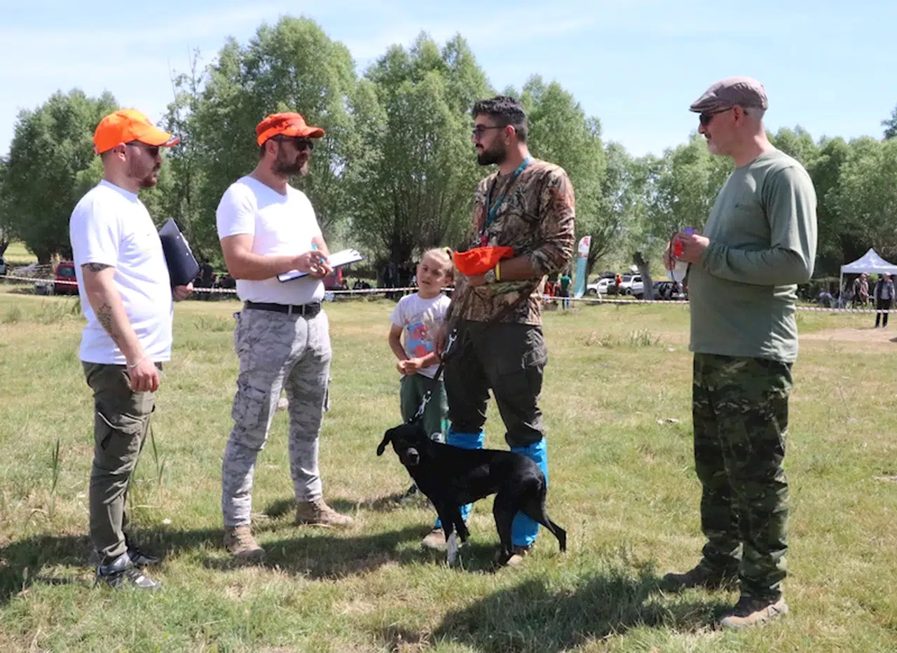 Sandıklı'da Fermalı Av Köpekleri Mera Yarışması düzenlendi