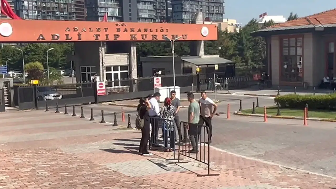 İstanbul- Küçükçekmece'de çöken binada ölen Dovletyar Charyyev'in cenazesi ailesine teslim edildi