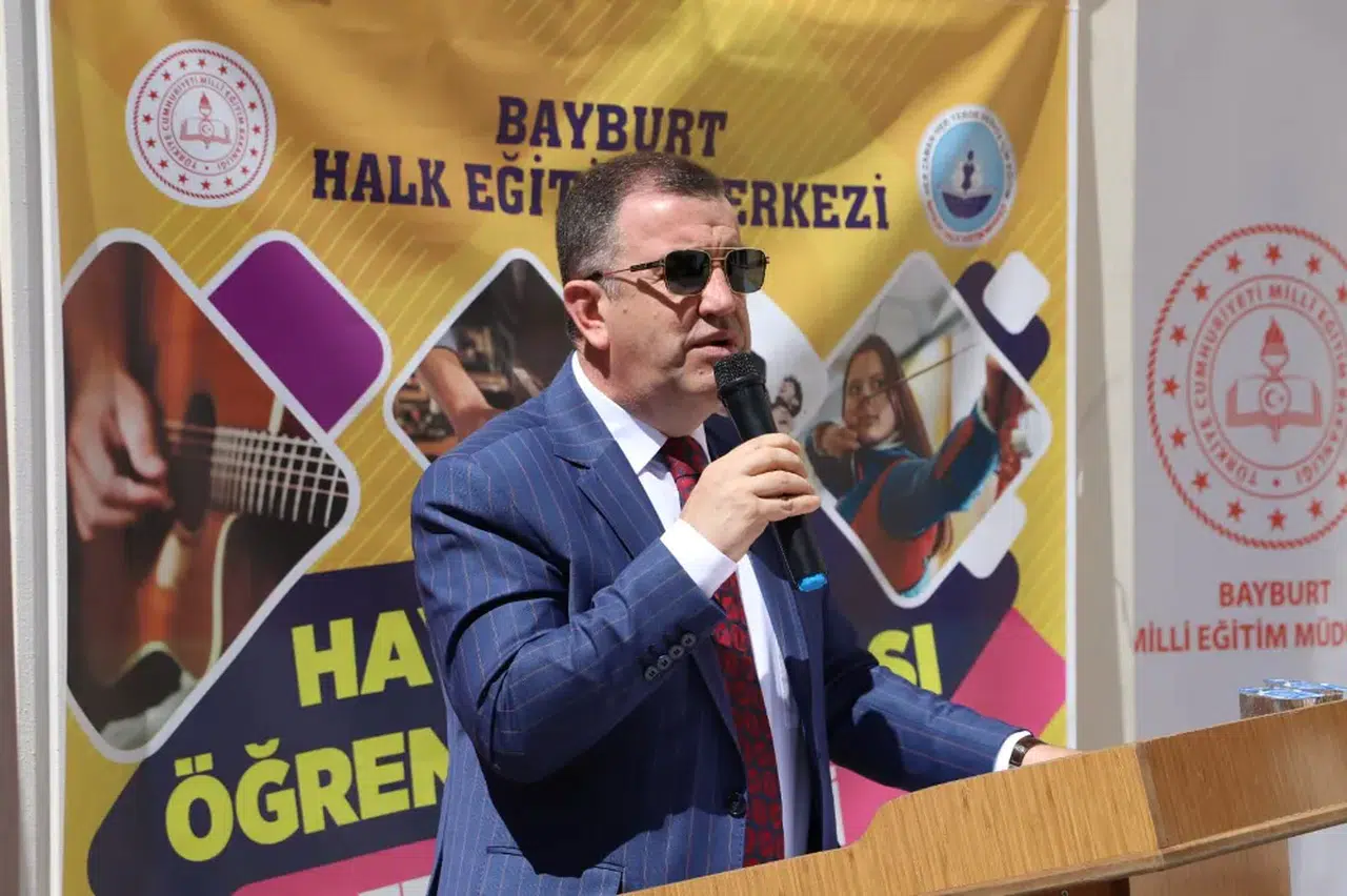 Hayat Boyu Öğrenme Haftası, Gençlik Merkezindeki Etkinliklerle Başladı