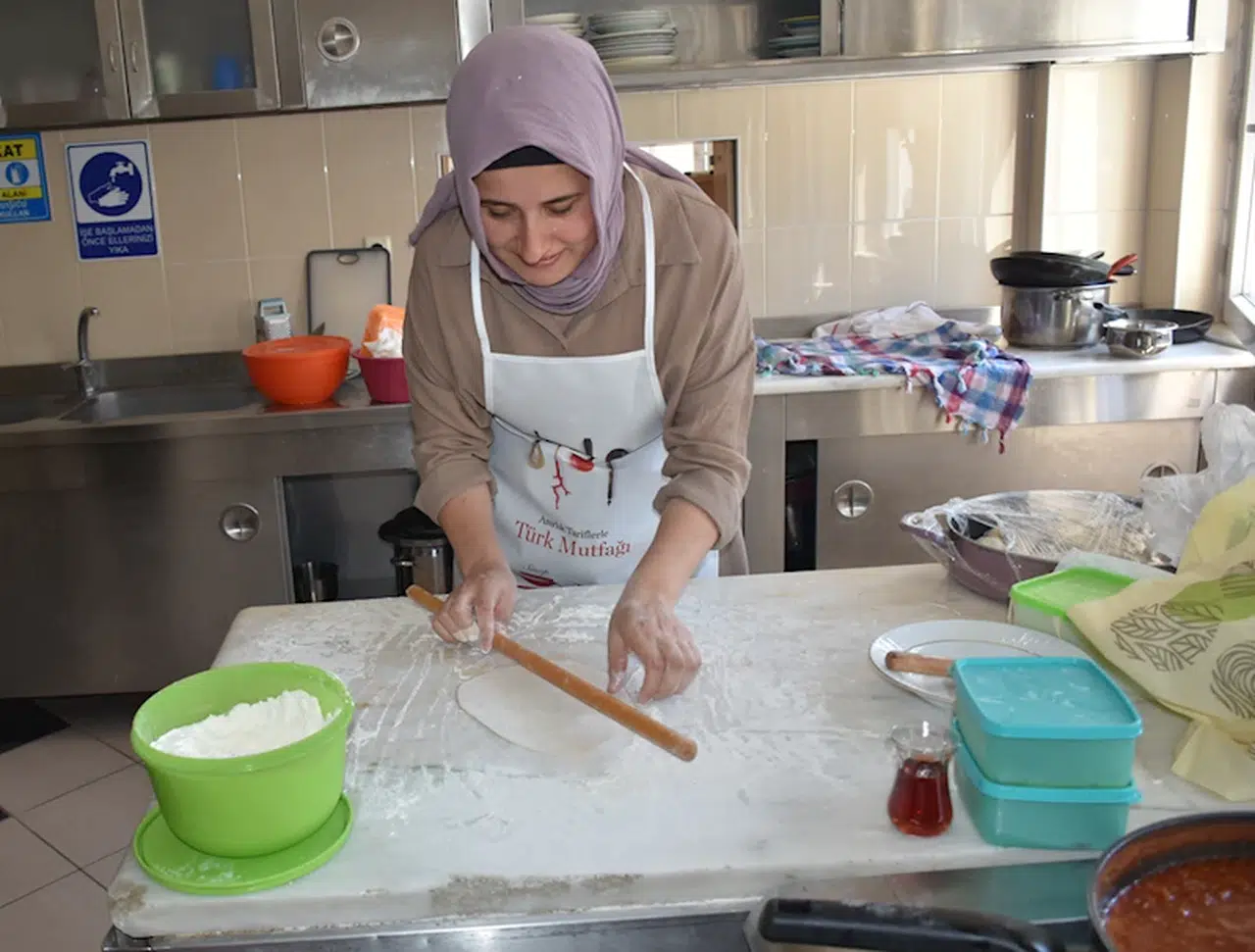Boyabat'ta öğretmenler arası yemek yarışması düzenlendi 