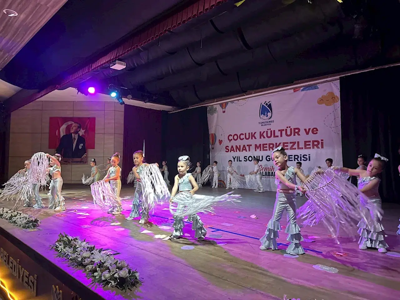  Çocuk Kültür ve Sanat Merkezleri öğrencilerinden yıl sonu gösterisi  