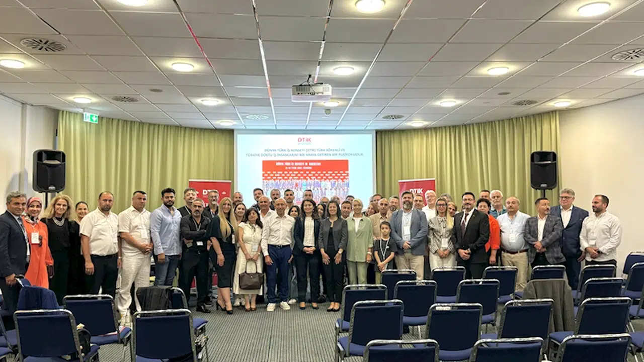 Türk iş insanları, DTİK aracılığıyla Stuttgart’ta bir araya geldi 
