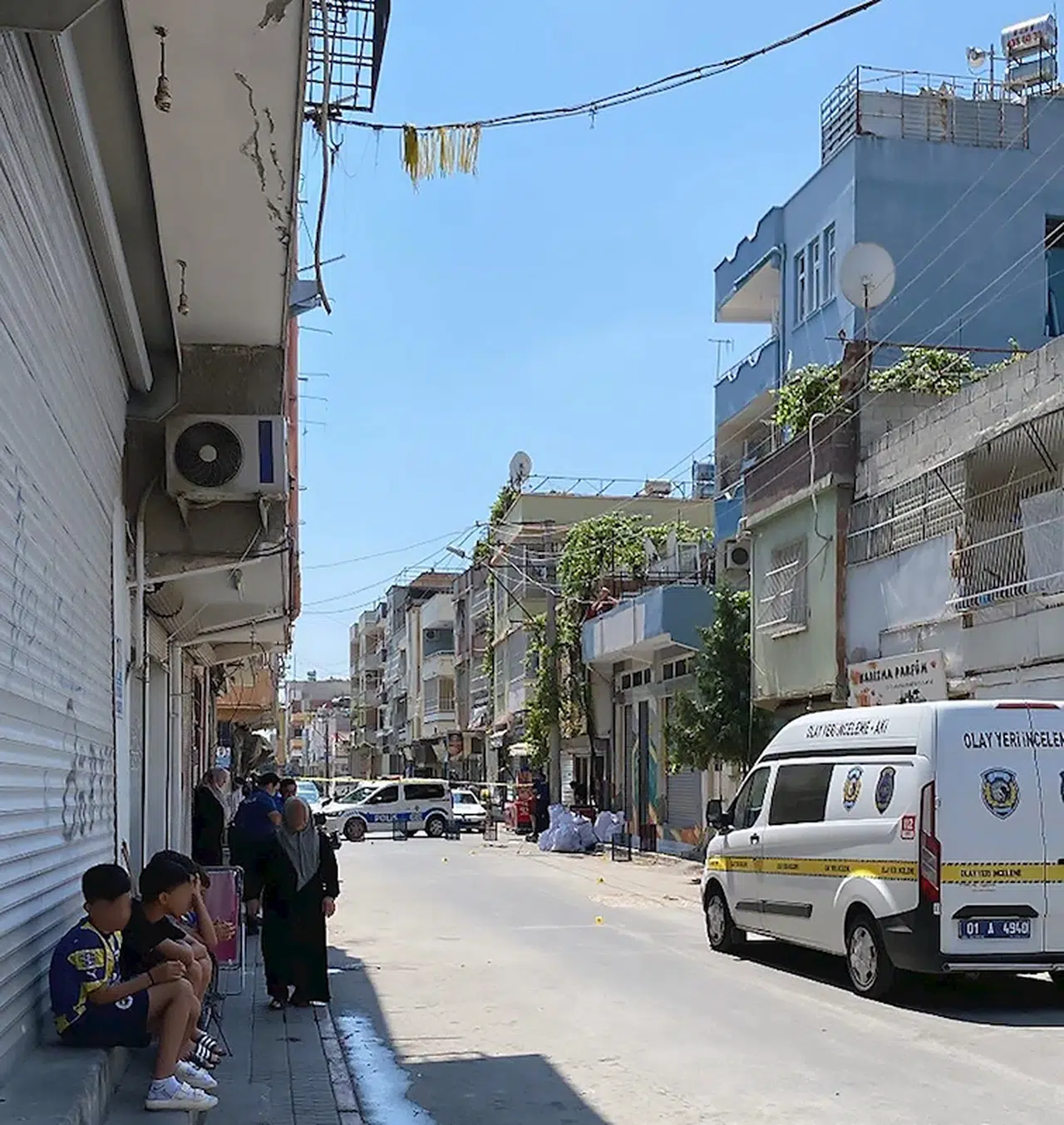 Evinden çıkarken uğradığı silahlı saldırıda öldü