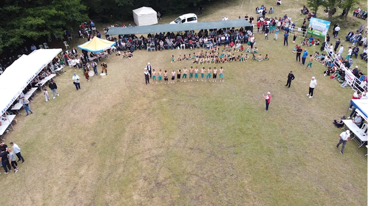 Geleneksel Ahi Pehlivan Büyük Karakucak Güreşleri, Niksar’da gerçekleştirildi