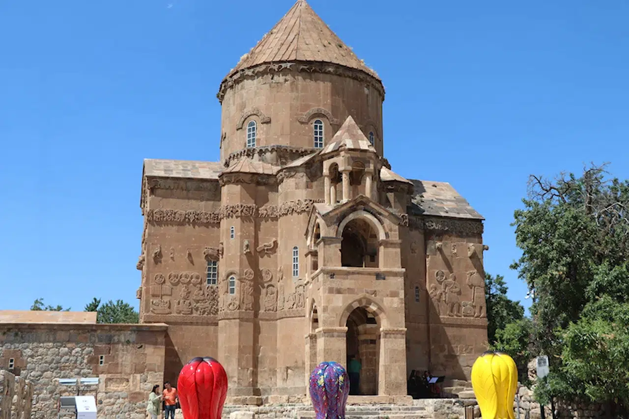 Akdamar Adası'ında 'Mozart Küçük Bir Gece Müziği' konseri 