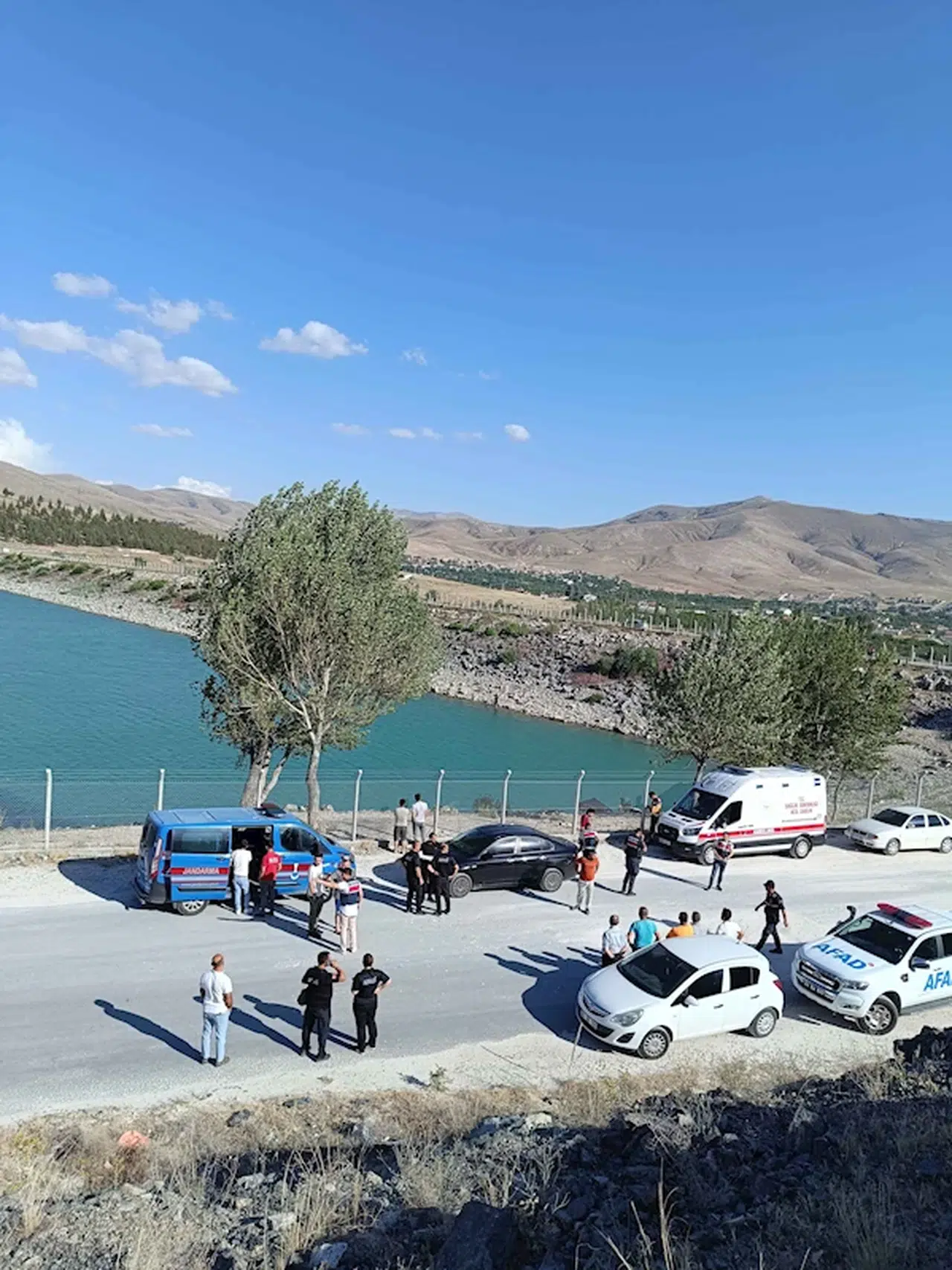 Niğde'de yüzmek için girdiği gölette kayboldu