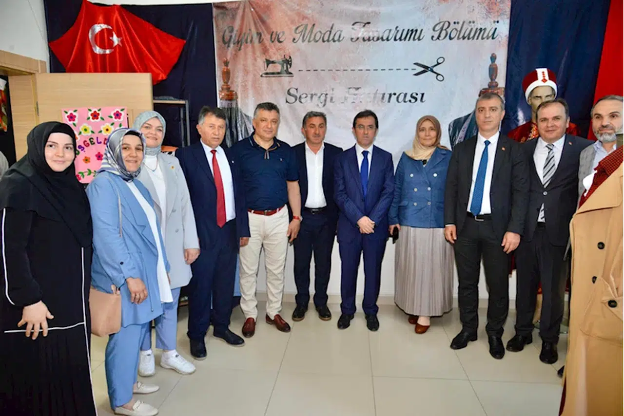 Terme'de Halk Eğitim Merkezi yıl sonu sergisi açıldı 