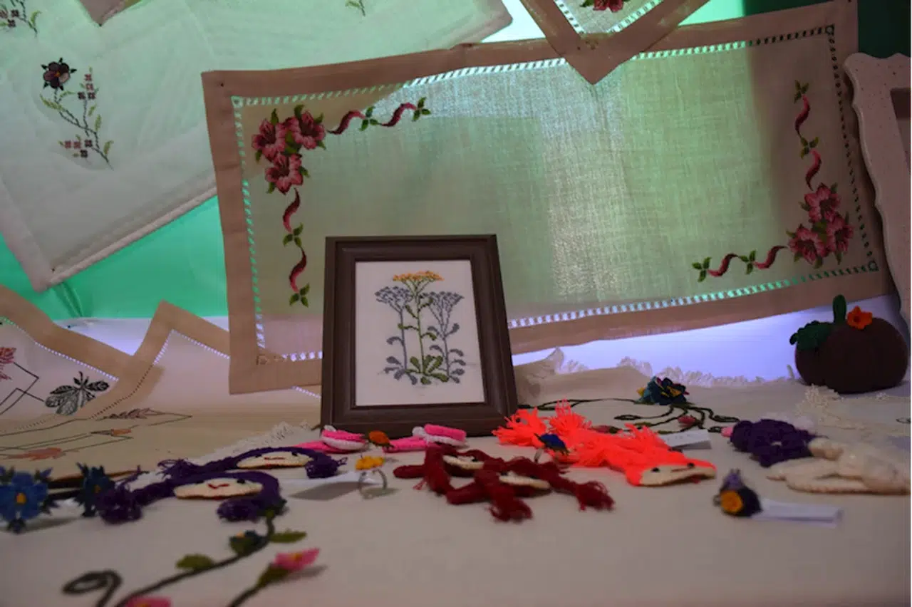 Gümüşhane'de yıl sonu sergisi açıldı