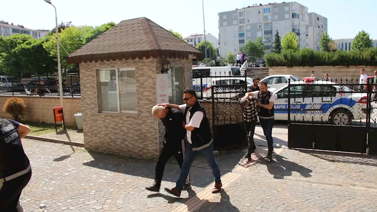 Samsun'da uyuşturucu satıcılarına operasyon; 5 gözaltı