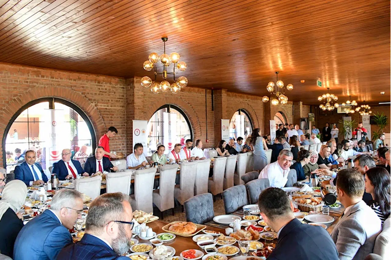 Dünya Kahvaltı Günü dolayısıyla "Samsun Kahvaltısı sunumu" yapıldı