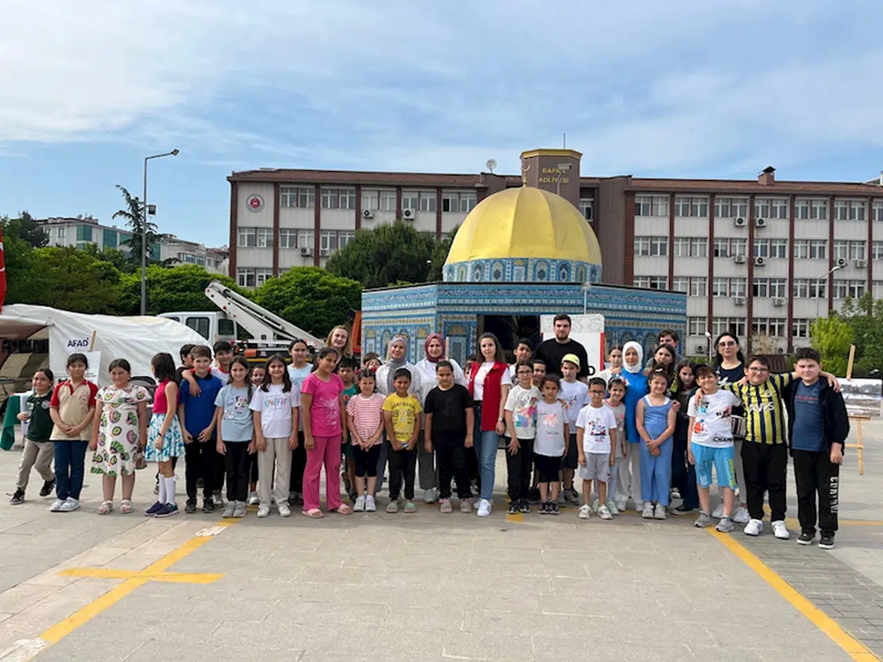 Samsun'da öğrenciler "Gazze için nöbet alanı"nı ziyaret etti