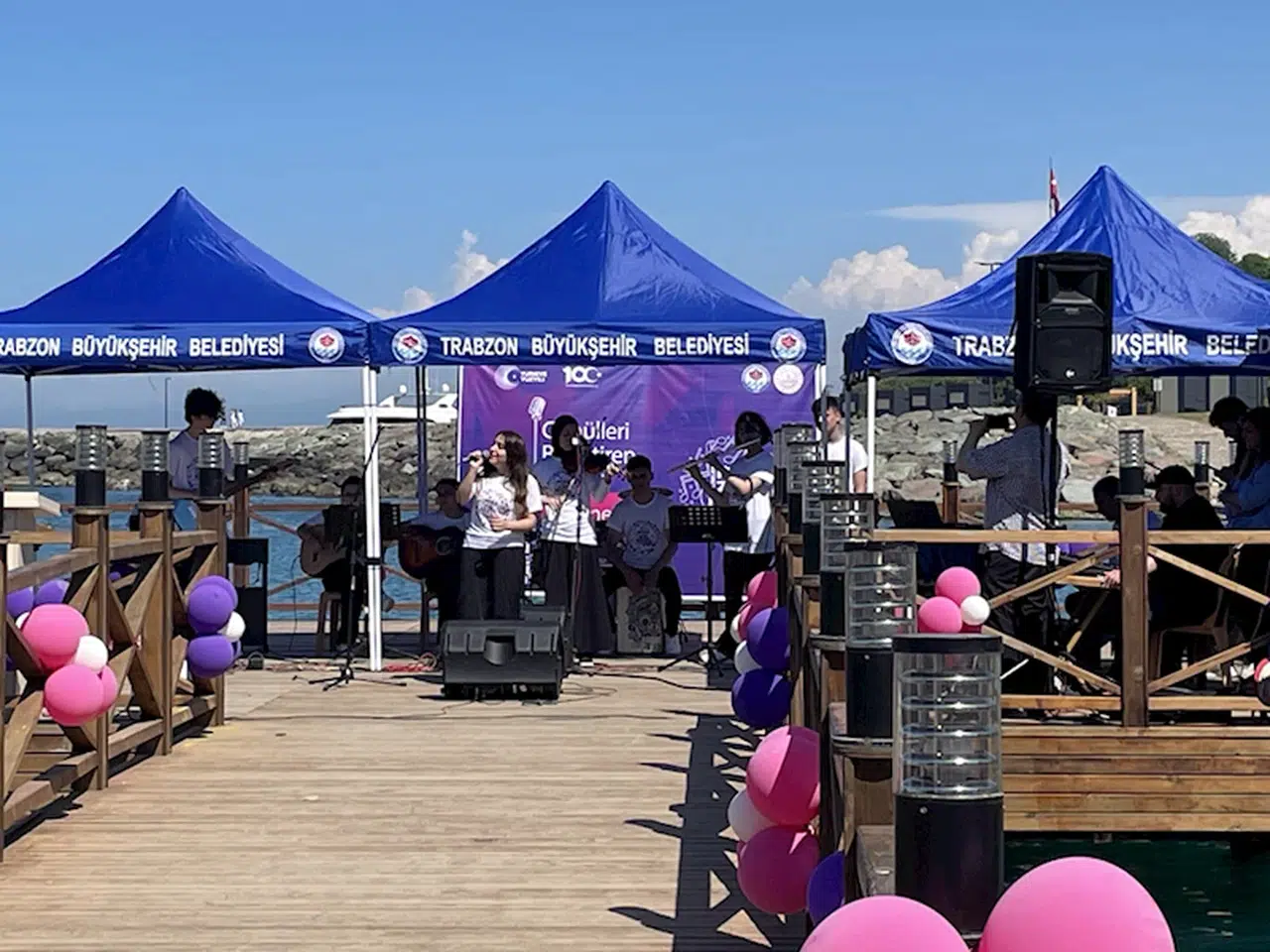 Trabzon'da lise öğrencilerinin eserleri beğeniye sunuldu