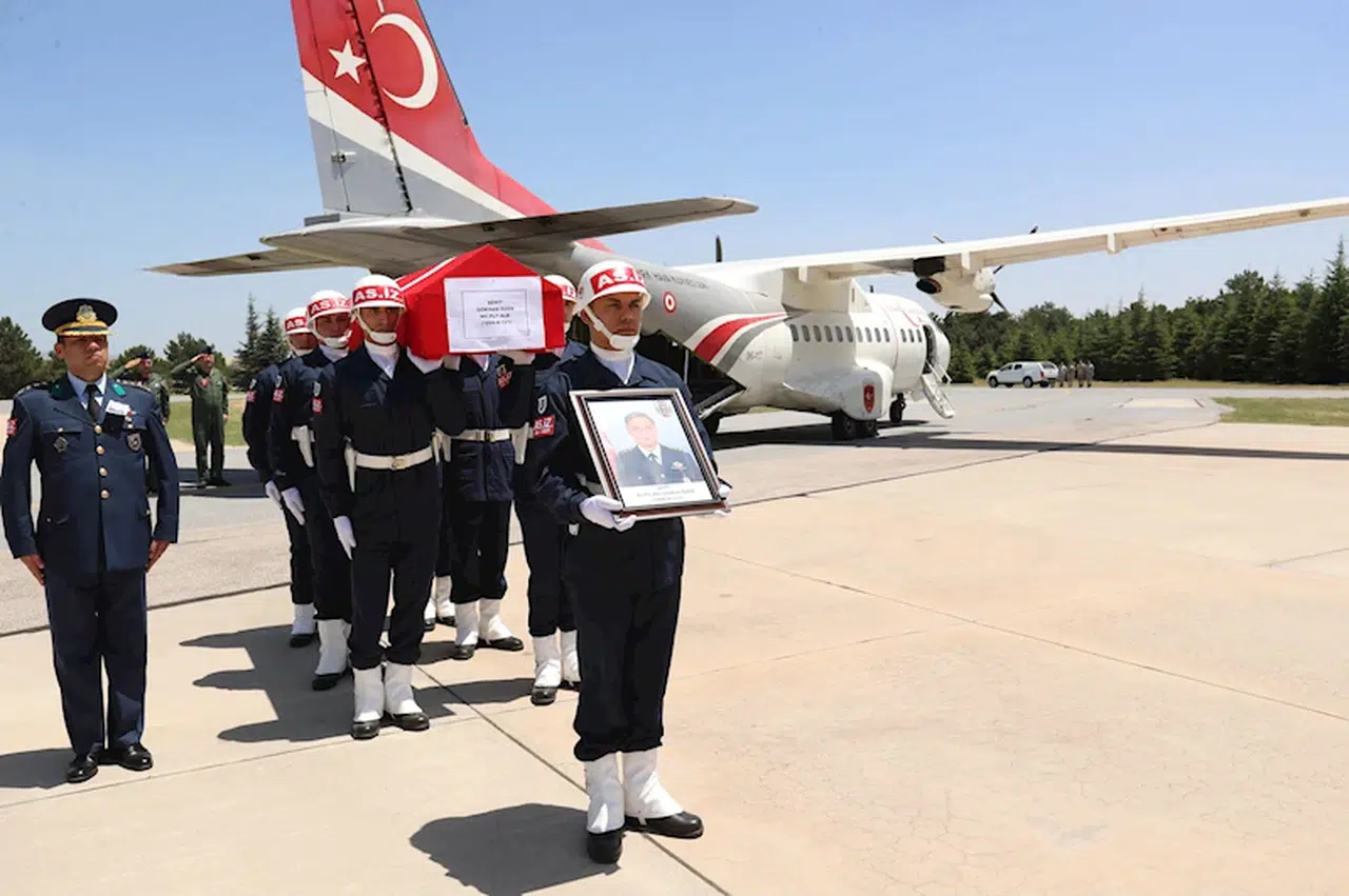Şehit Pilot Özen'in cenazesi, Eskişehir'e getirildi