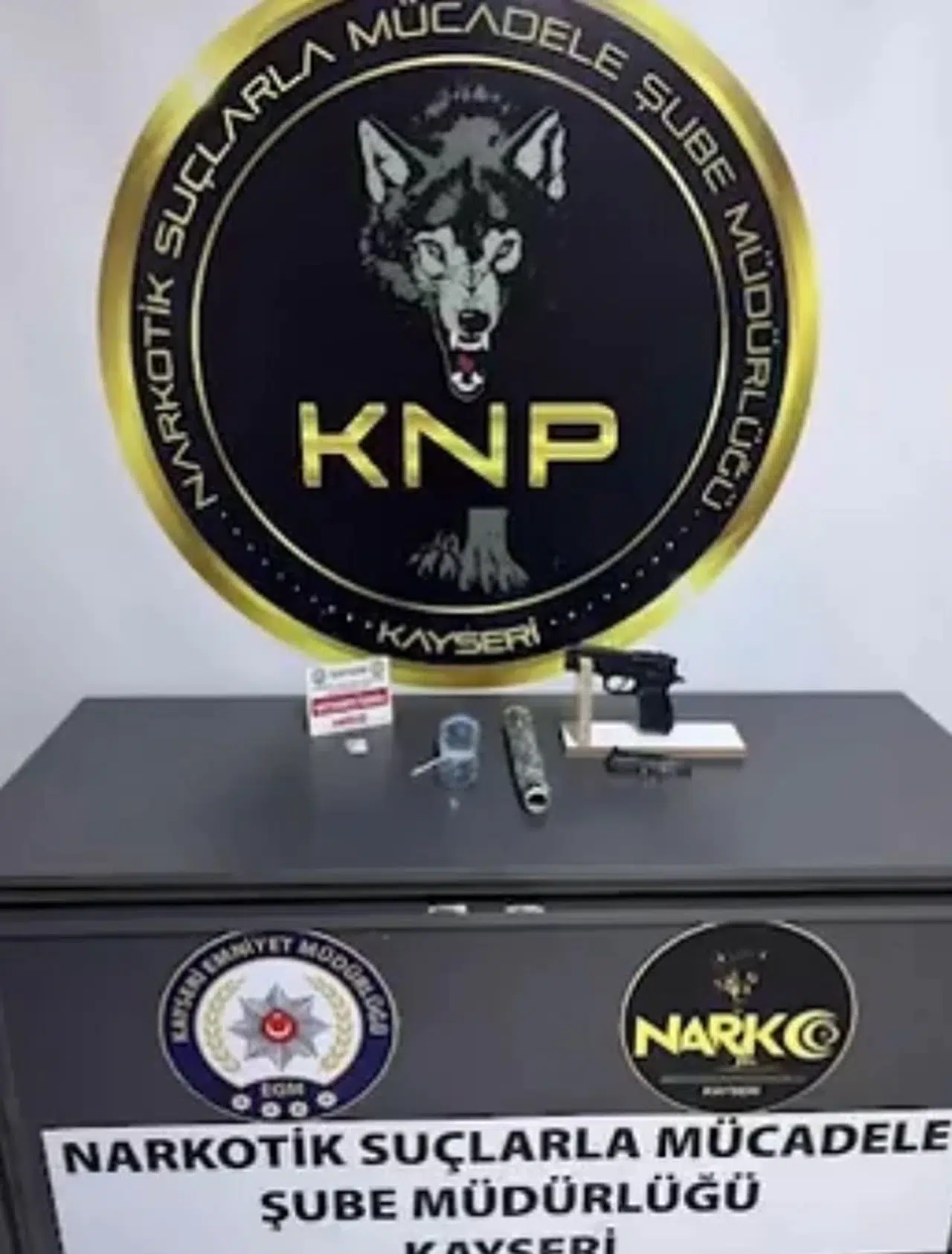 Kayseri'de uyuşturucuya 8 gözaltı
