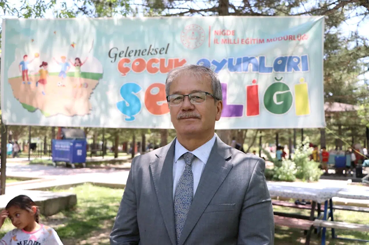 Geleneksel Çocuk Oyunları Şenliği'nde doyasıya eğlendiler