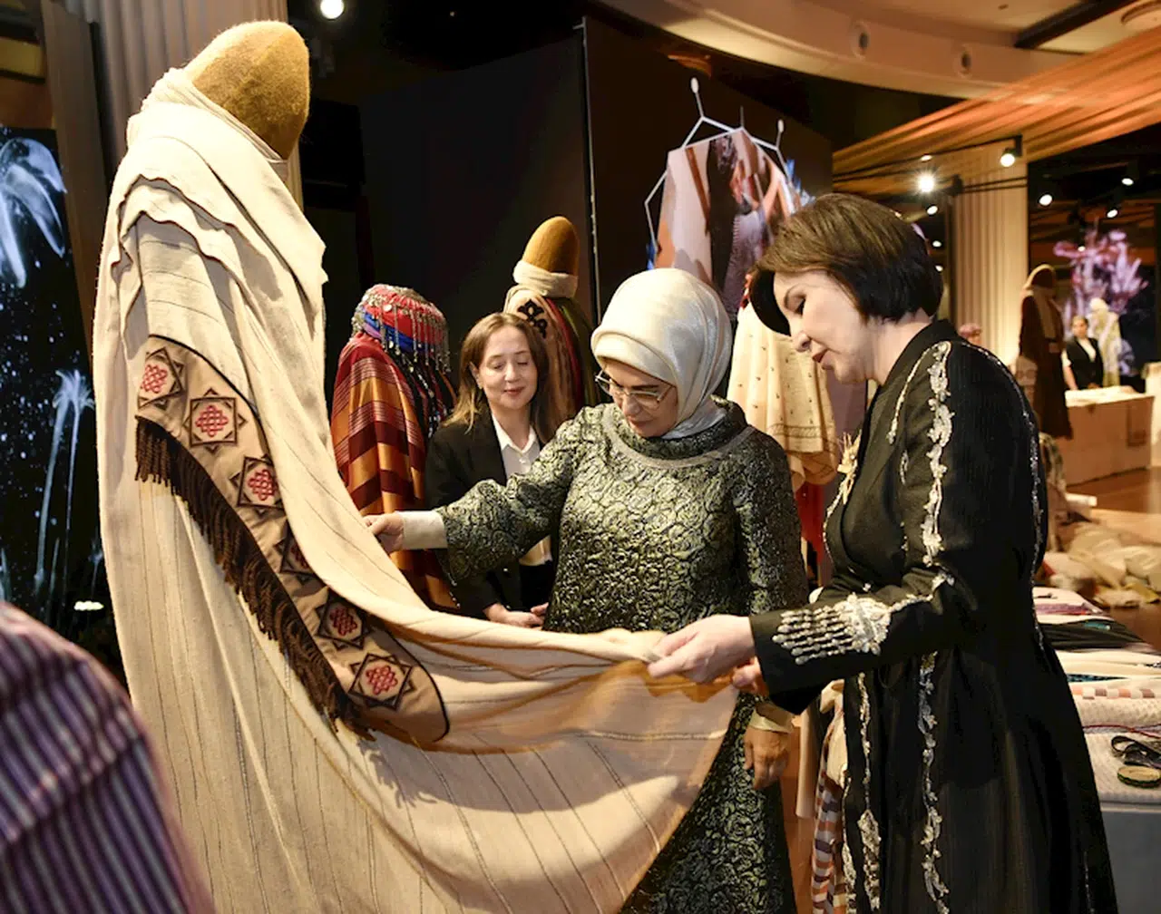 Emine Erdoğan, Özbekistan Cumhurbaşkanı'nın eşi Mirziyoyeva'yı ağırladı