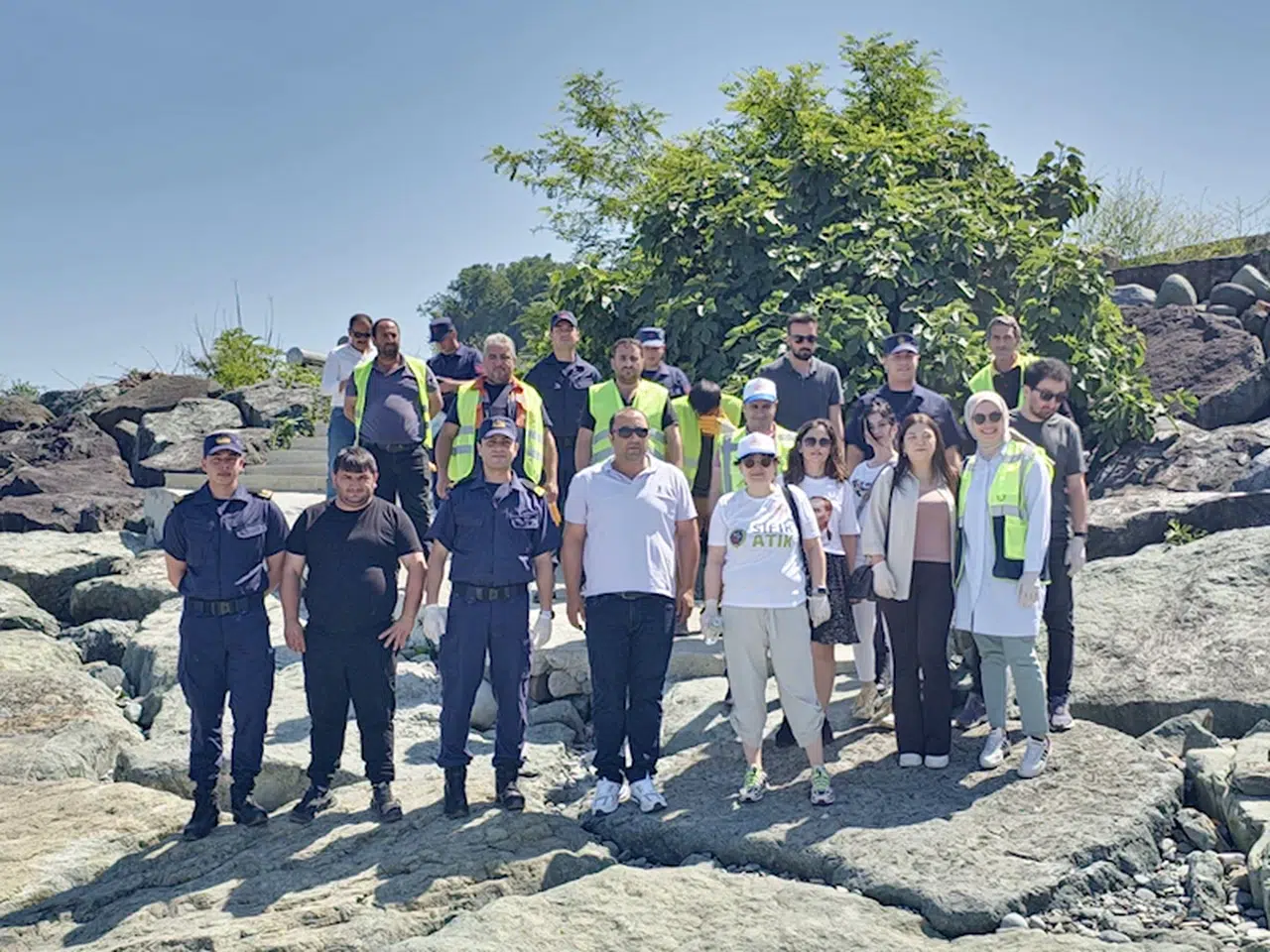 Arhavi'de çöp toplama etkinliği gerçekleştirildi