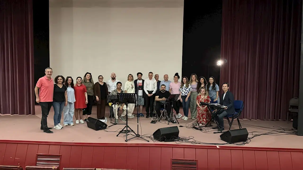 Sağlıkçıların "Farabi Nağme" grubu kulakların pasını silecek