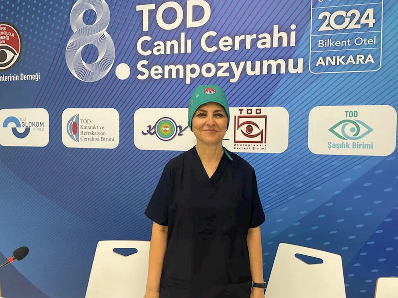 Göz hekimleri, 8'inci Canlı Cerrahi Sempozyumu'nda