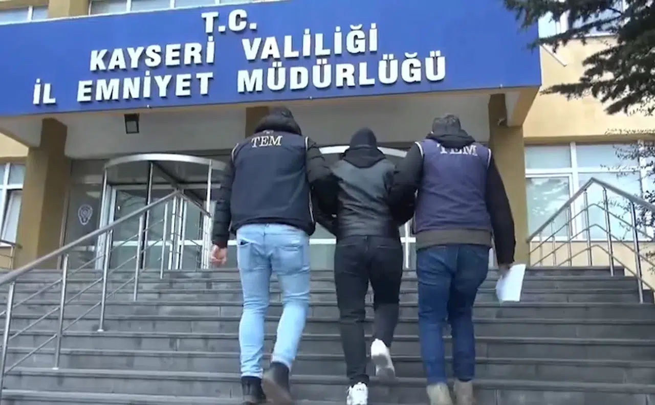 Kayseri'de FETÖ üyesi 3 kişi yakalandı