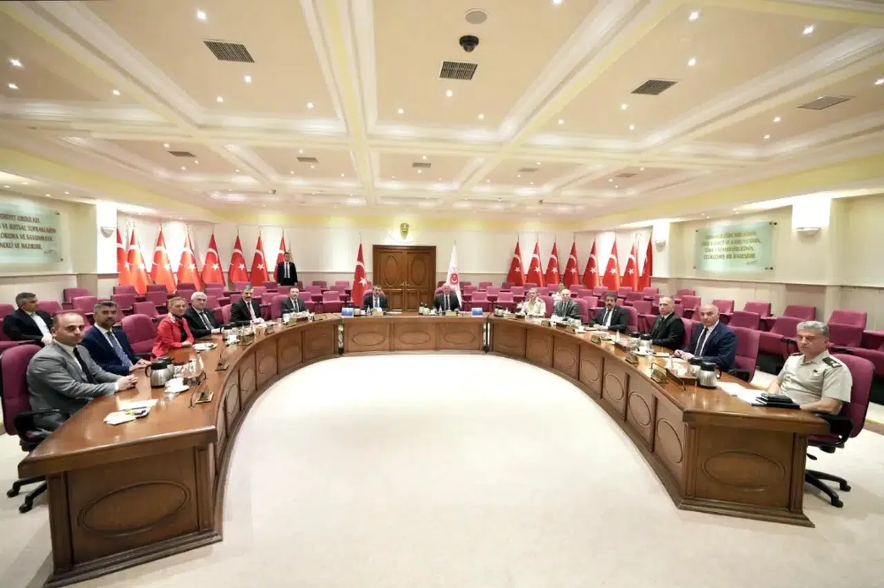 Osmanlı'nın İzleri: Ayaz Paşa Camii, Erzurum'un Tarihi Zenginliğini Yansıtıyor