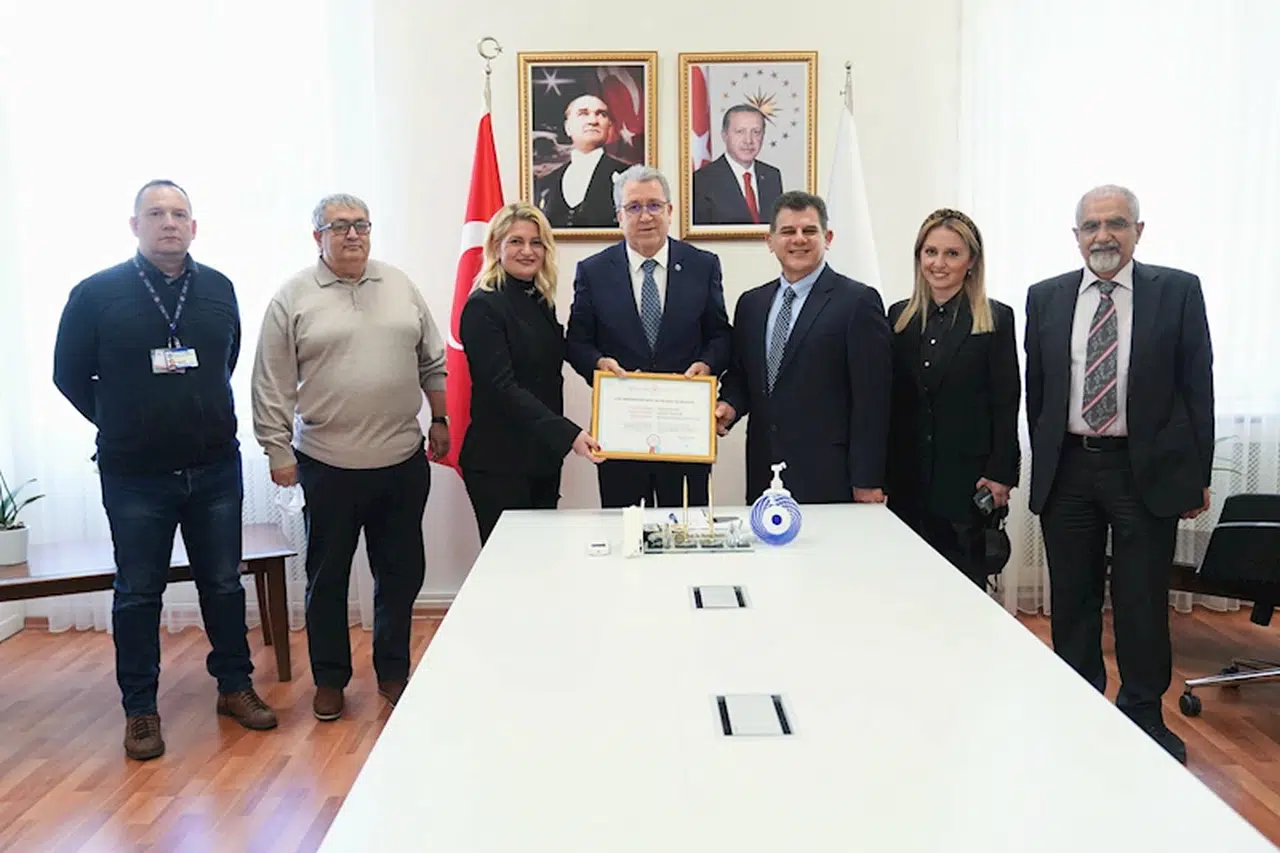 EÜ Diş Hekimliği Fakültesi ameliyathanesi Sağlık Bakanlığı'nca ruhsatlandırıldı