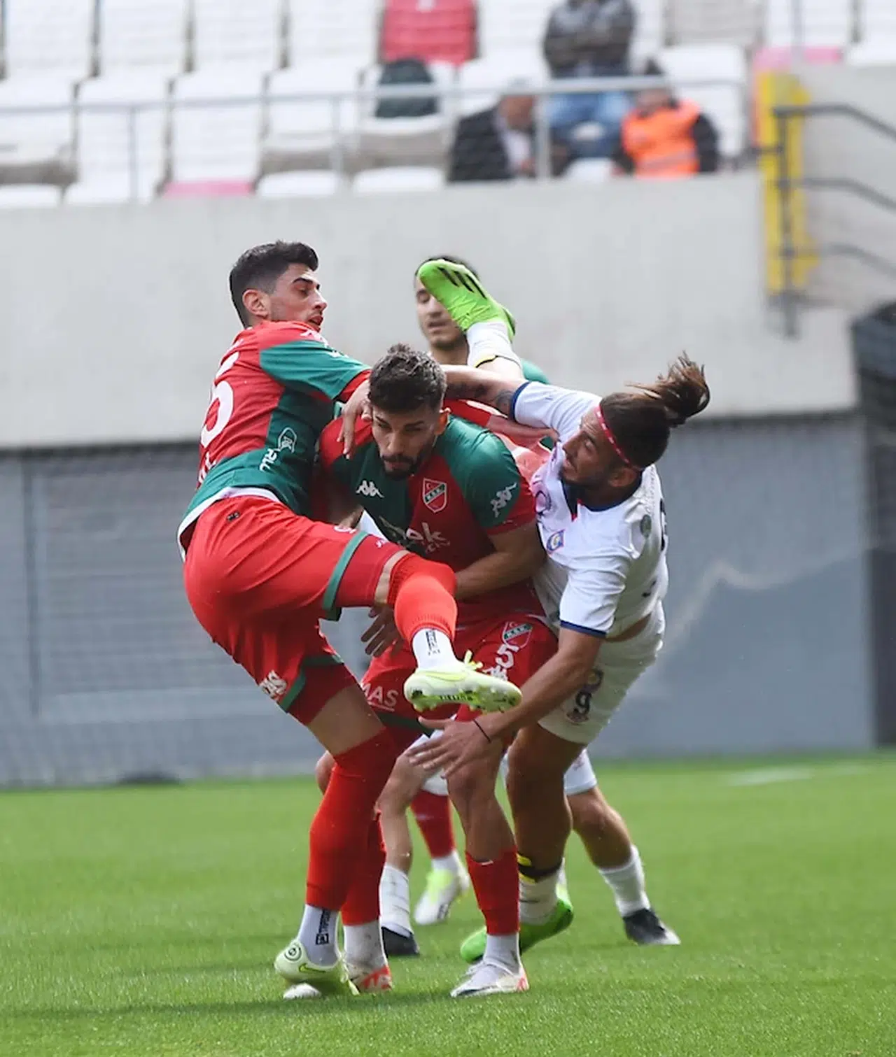 Karşıyaka'da Alpay'a talipler var