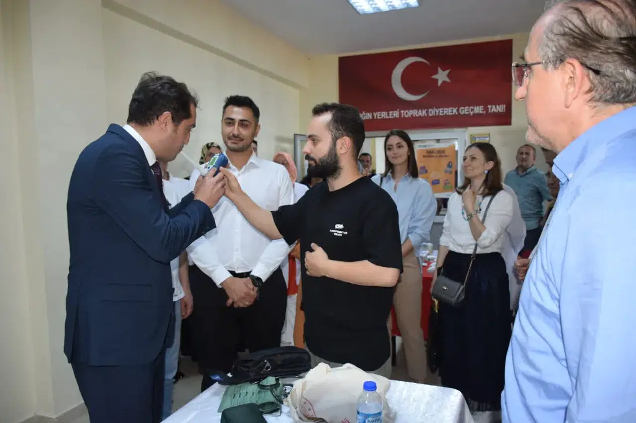 Çarşıbaşı'nda Dünya Tütünsüz Günü Kapsamında Farkındalık Etkinliği Düzenlendi