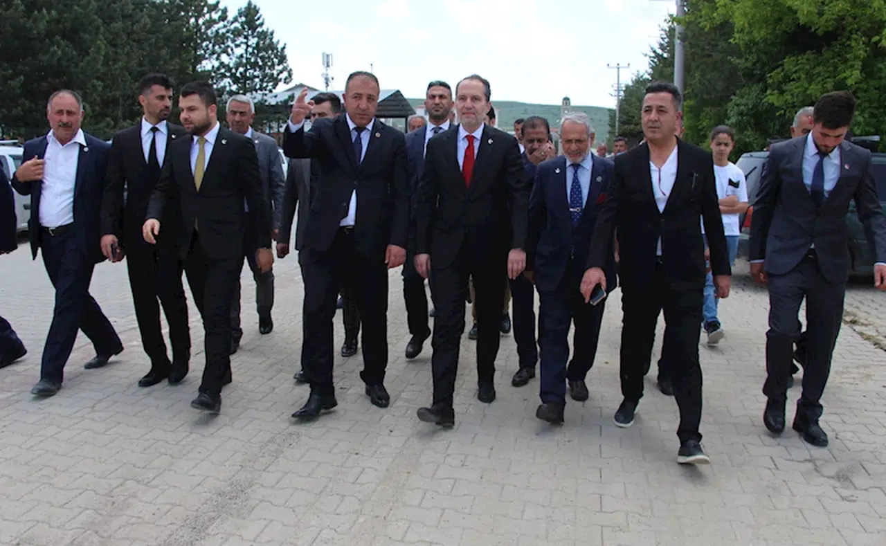 Erbakan, Çankırı'da Yaylakent beldesini ziyaret etti