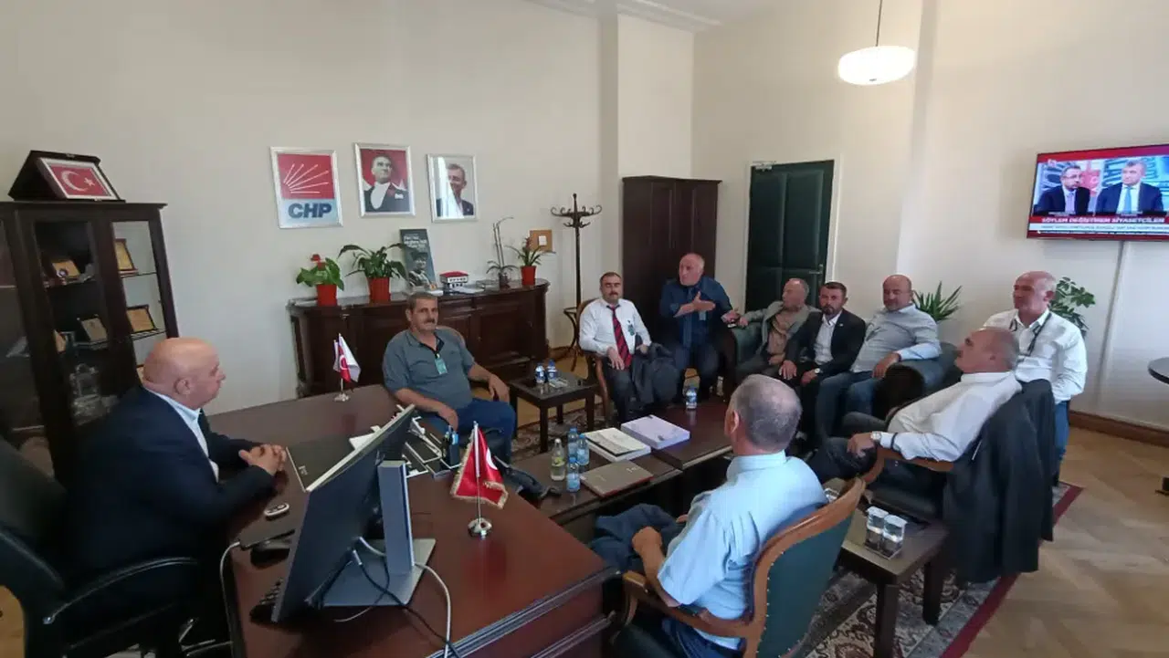 Artvin Muhtarları TBMM'de Milletvekili Bayraktutan ile Görüştü