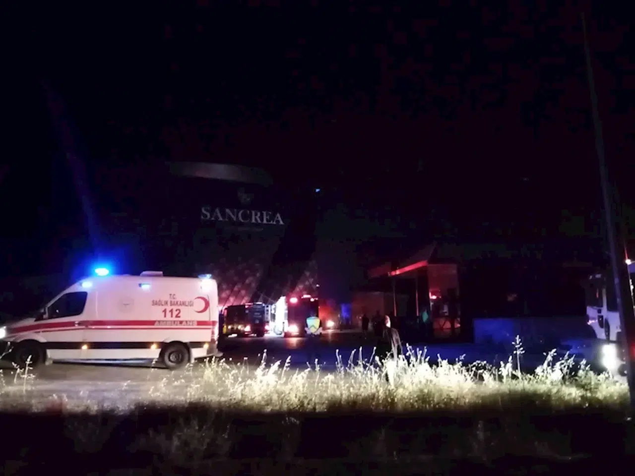 Bursa'da sandalye fabrikasında yangın; 4 işçi dumandan etkilendi