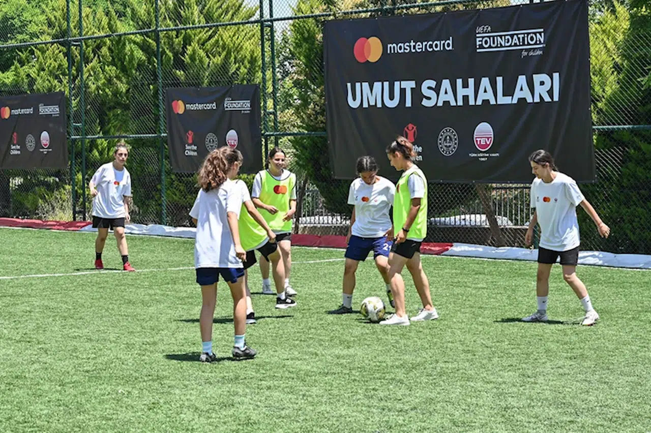 Mastercard deprem bölgesinde çalışmalarını sürdürüyor