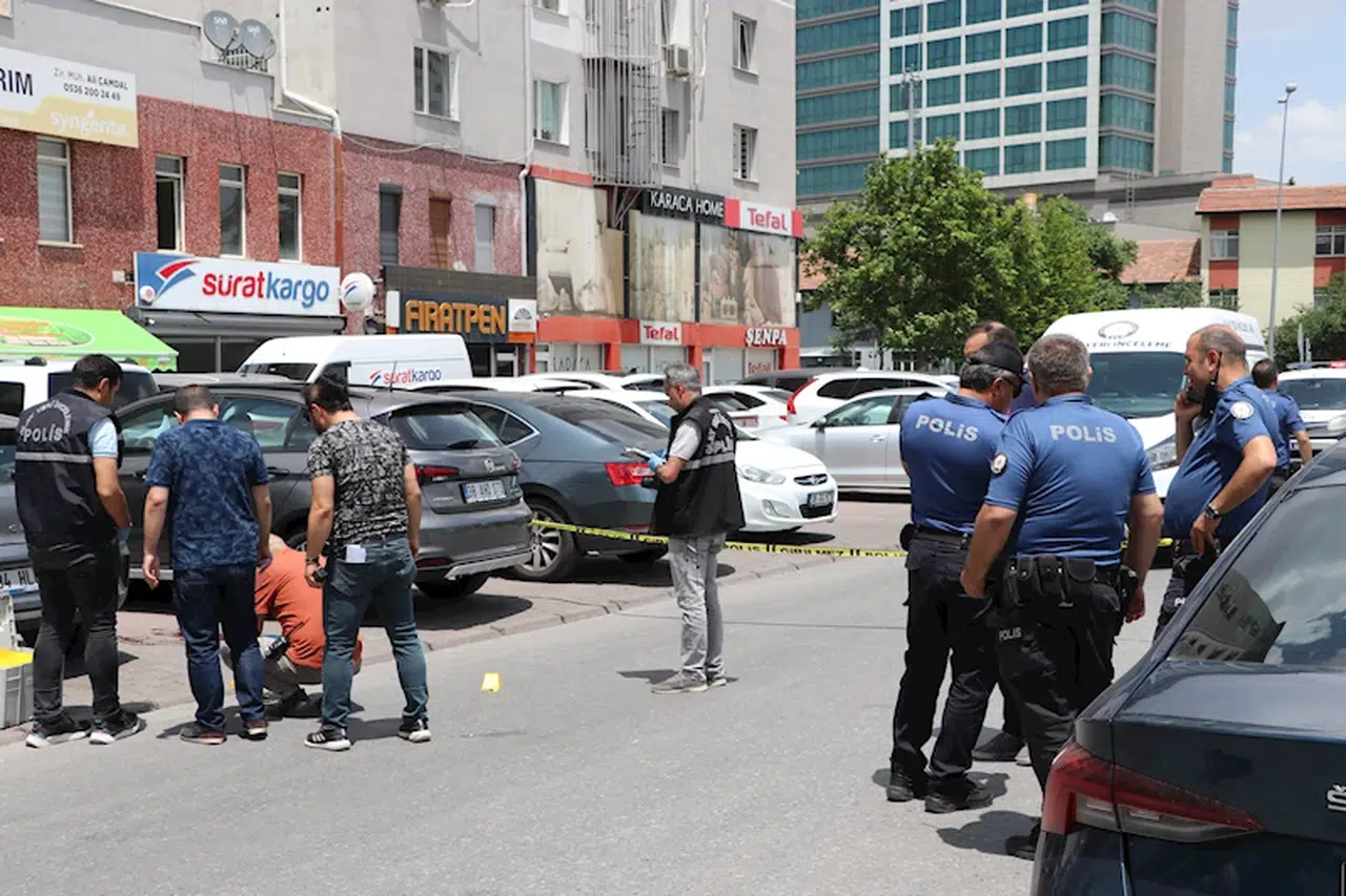 Kayseri'de müteahhit ayağından vuruldu