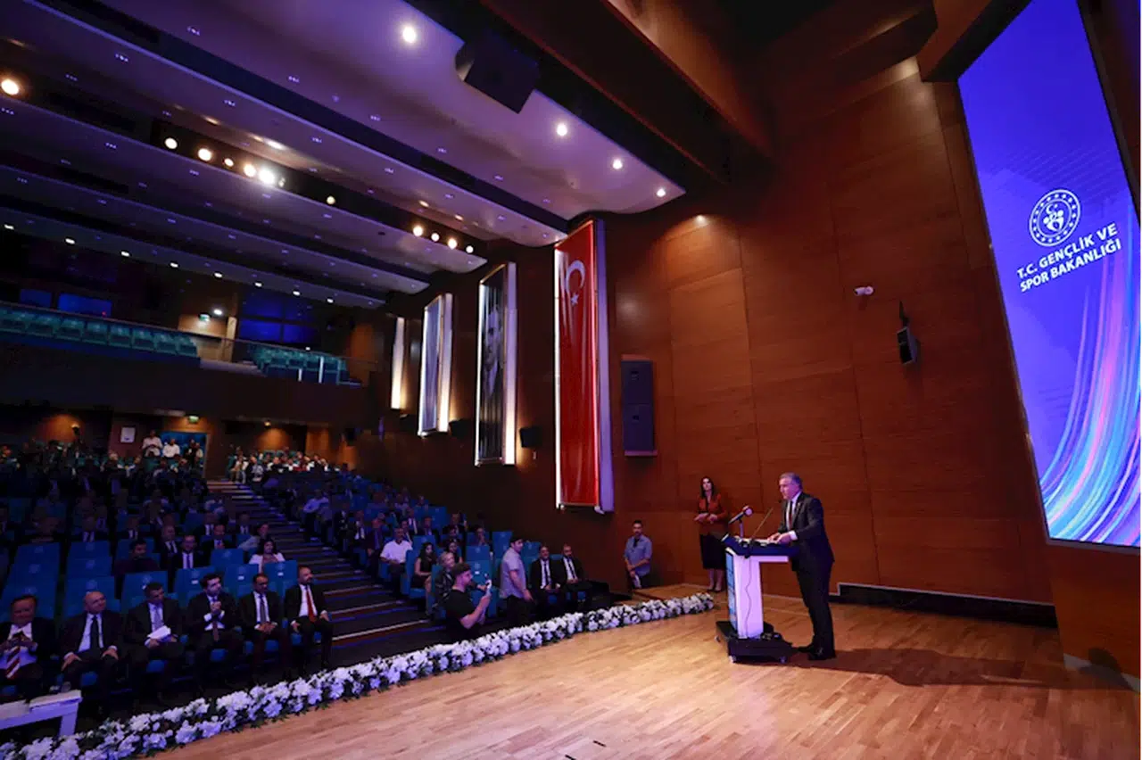 Gençlik ve Spor Bakanı Bak'tan "yapay zeka" açıklaması: 