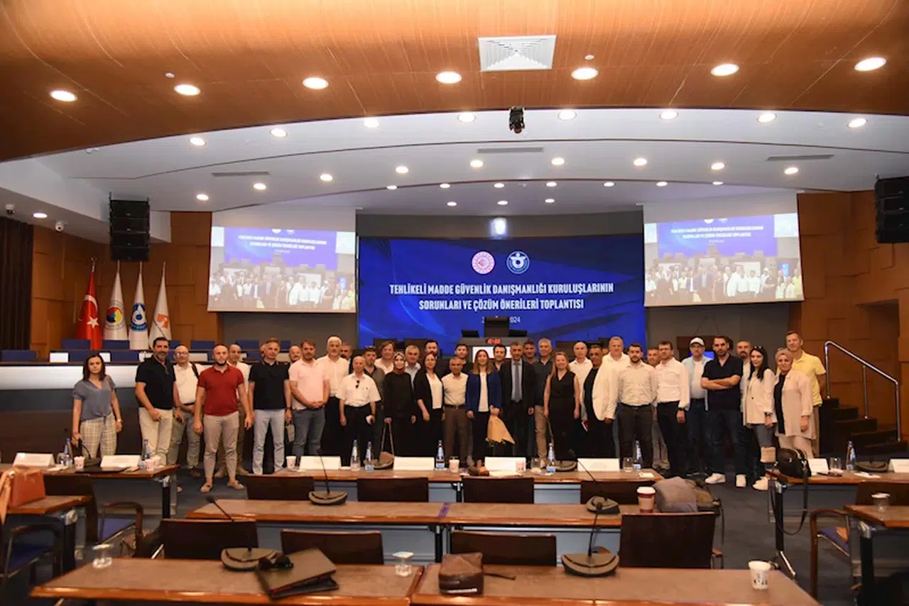 Tehlikeli madde güvenlik danışmanlığı kuruluşlarının sorunları İZTO'da konuşuldu