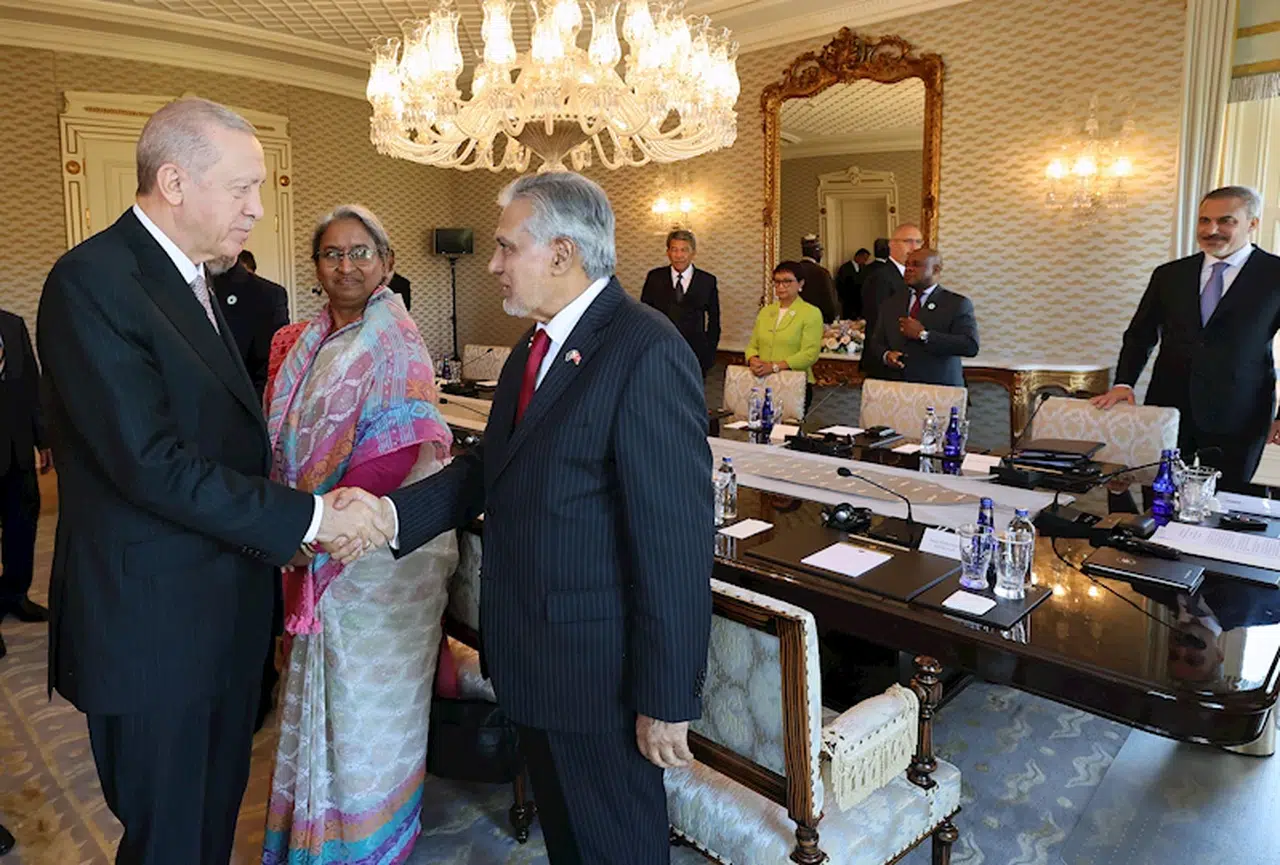 İstanbul- Cumhurbaşkanı Erdoğan, D-8 Ekonomik İşbirliği Teşkilatı Dışişleri Bakanlarını kabul etti